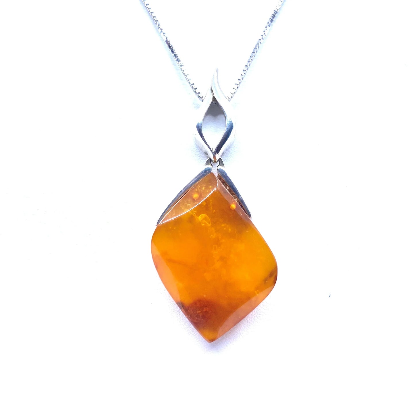 Wow Just Lovely Honey Amber Sterling Silver Pendant Necklace
