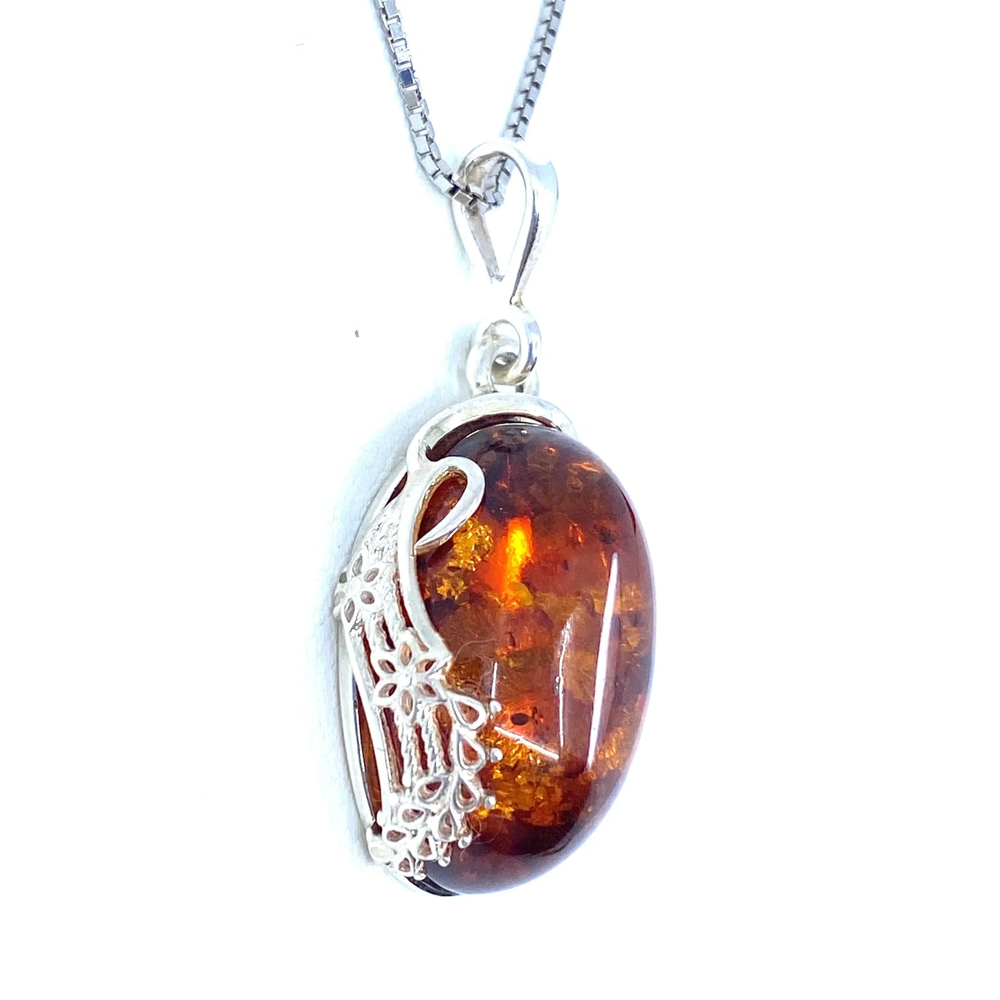 Beautiful Cognac Amber Pendant Necklace